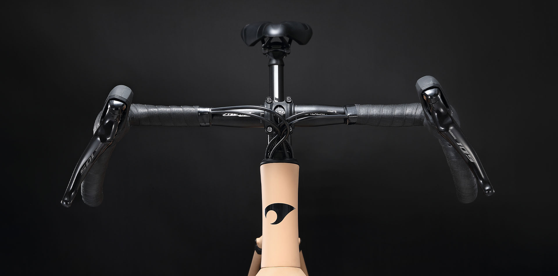 PARDUS Uragano Sport 105 cockpit, fork and front brake detail